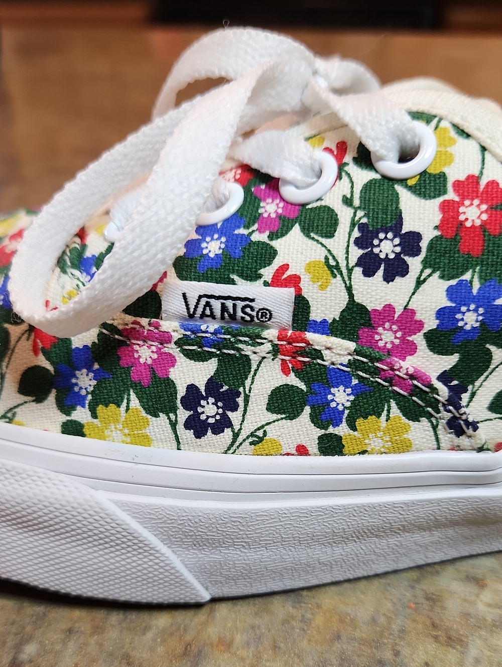 Vans Floral Sneaker - Picture 8 of 9